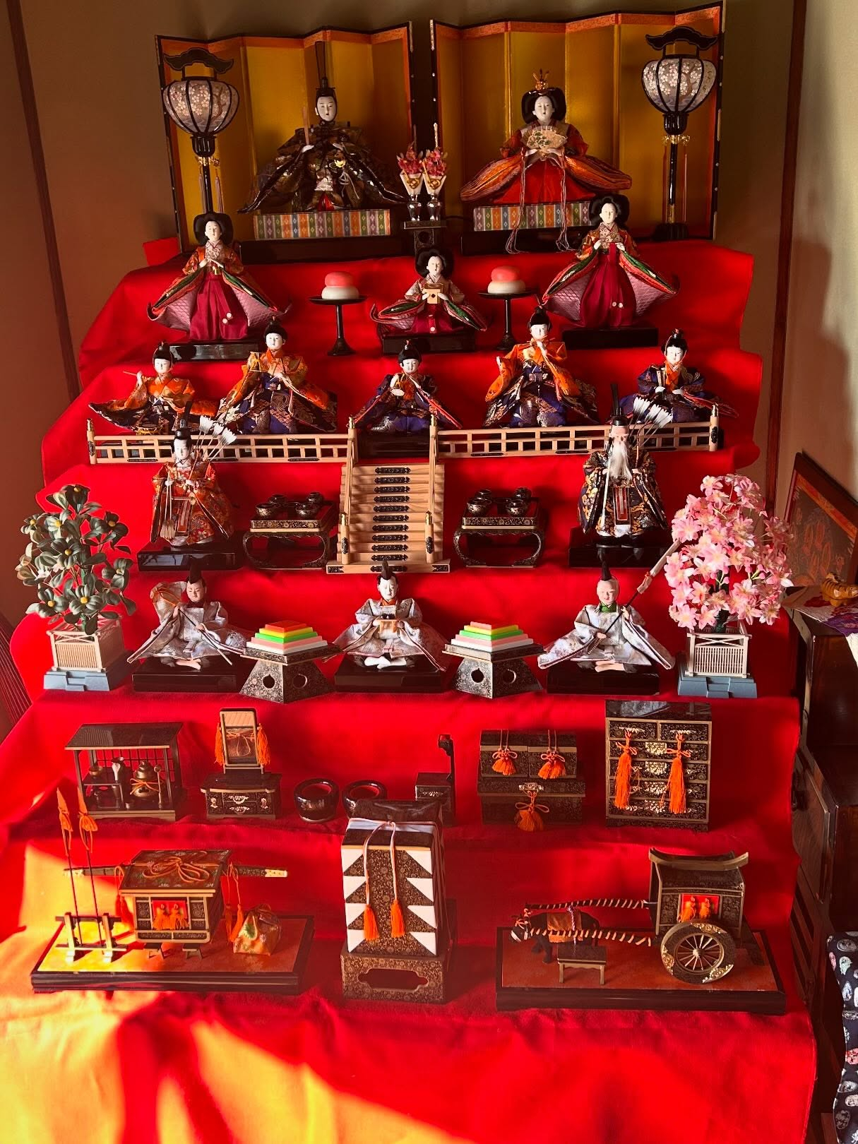 お雛様を飾りました😊